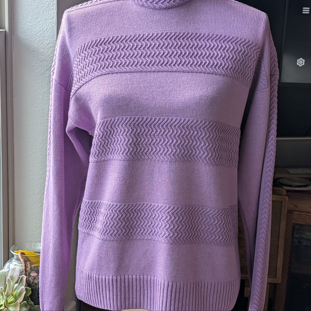 Skene St John Women's Size M Lavender Knit Sweater With Zippered Neck